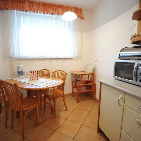 Apartment Apartament Tais *