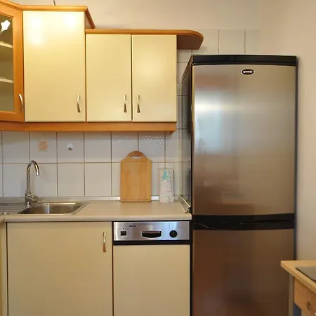 Apartament Tais