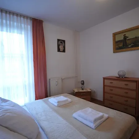 Apartment Apartament Tais *
