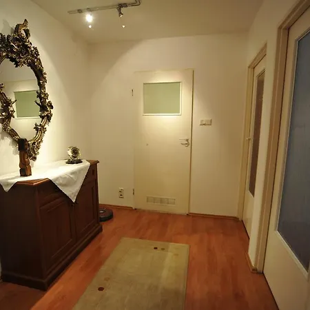 Apartament Tais *